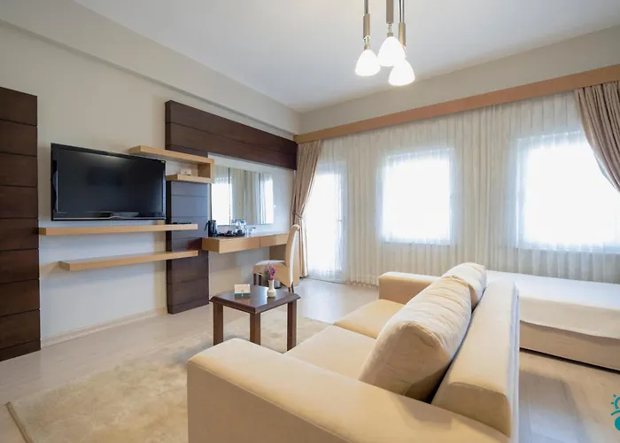 Ktue Koru 4* טראבזון